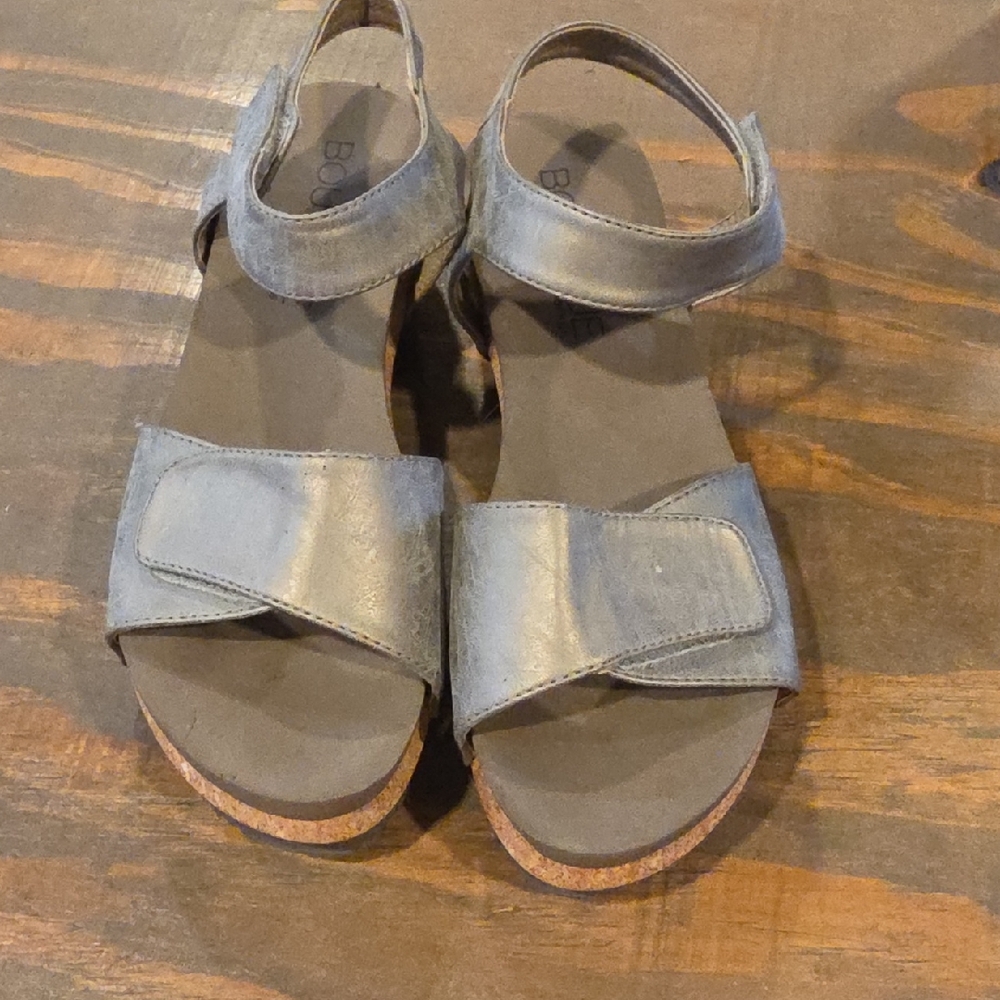Elegant Women's Sandals in Gray